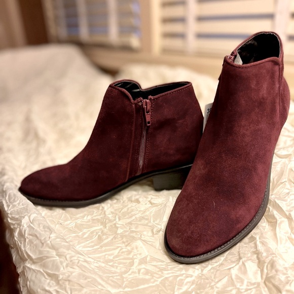 Di Fontana burgandy suede Western style ankle boots NWTsize 38 - Picture 4 of 9